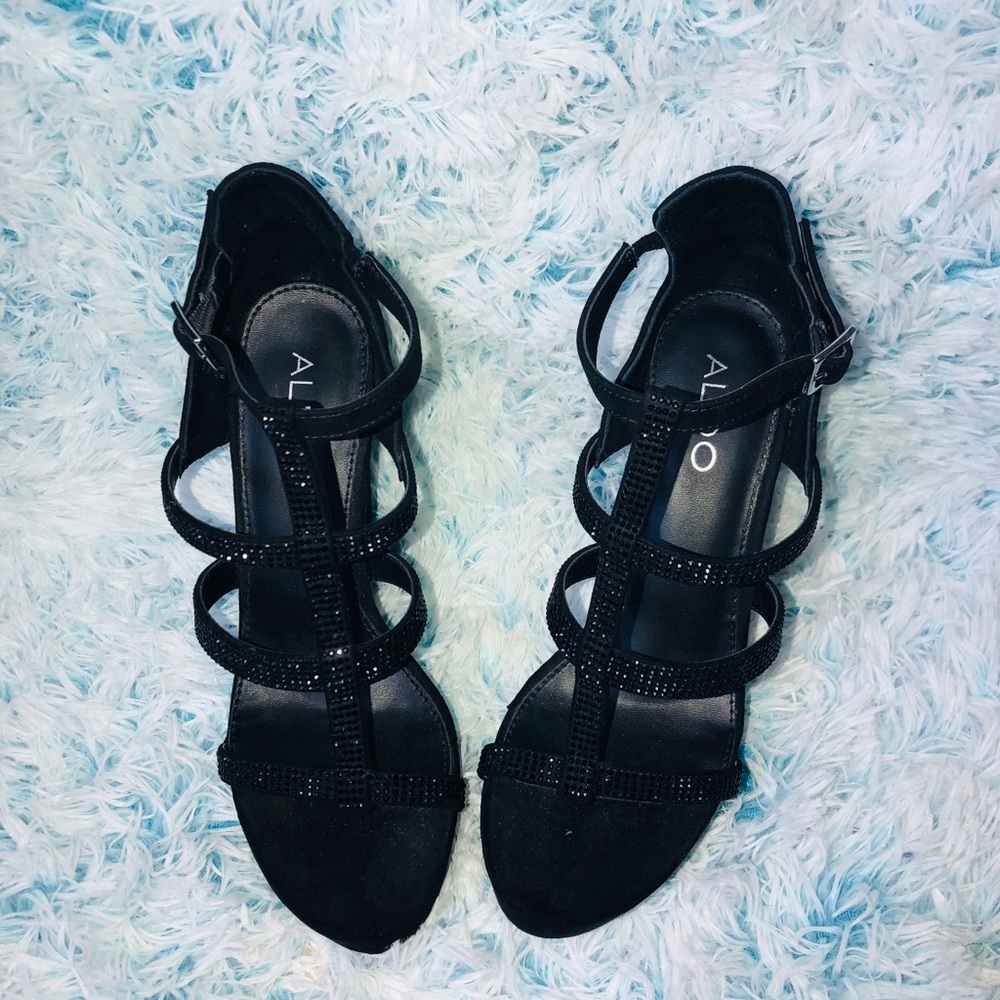 ❣️Strapped Wedges❣️